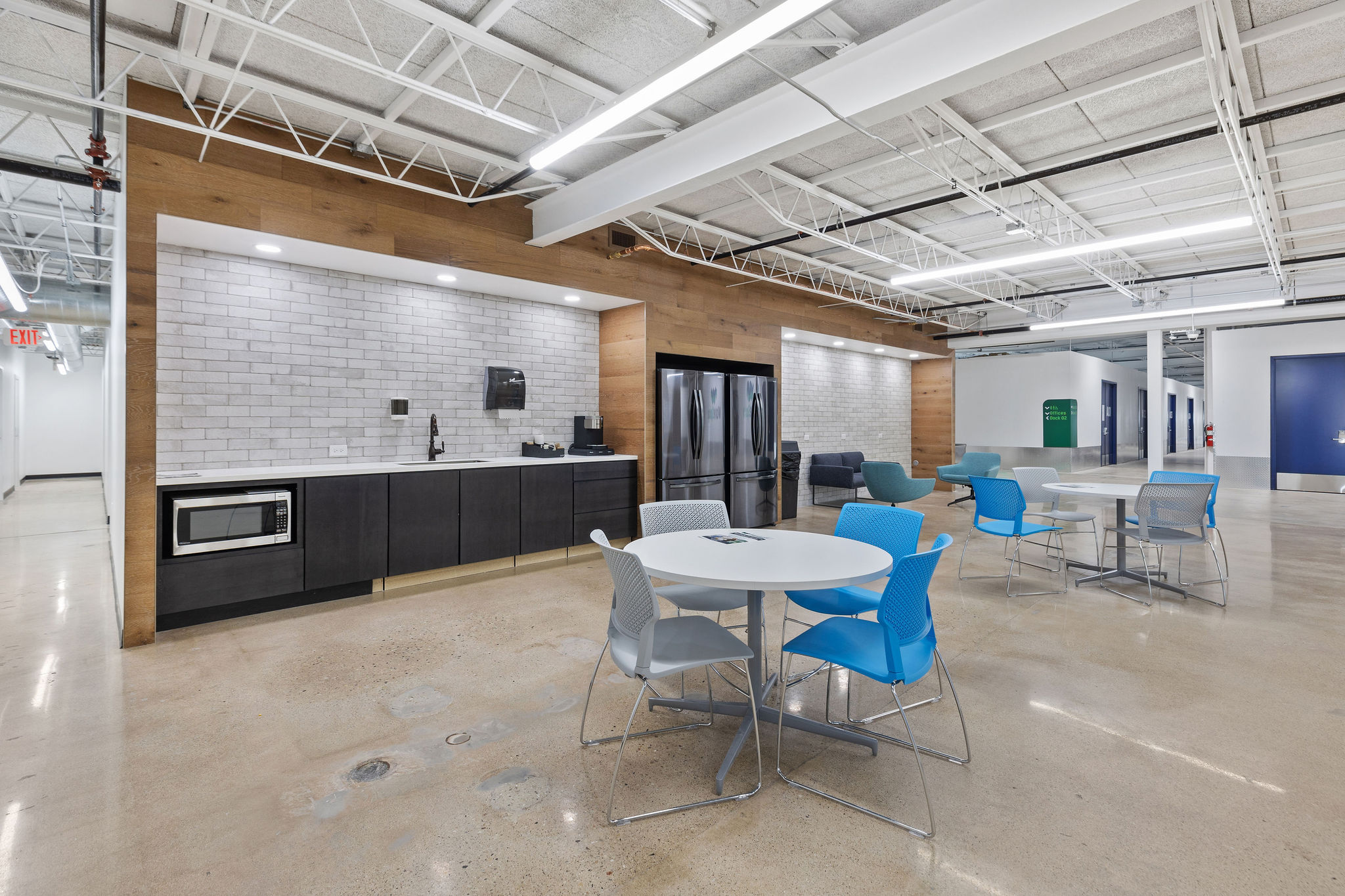 Chicago Il Wheeling Shared Warehouse Space Kitchen Area